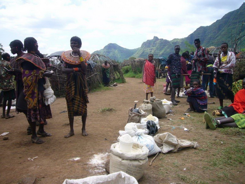 Ogni sabato: in Malasso Valley: mercatino della pace tra Samburu e Pokot