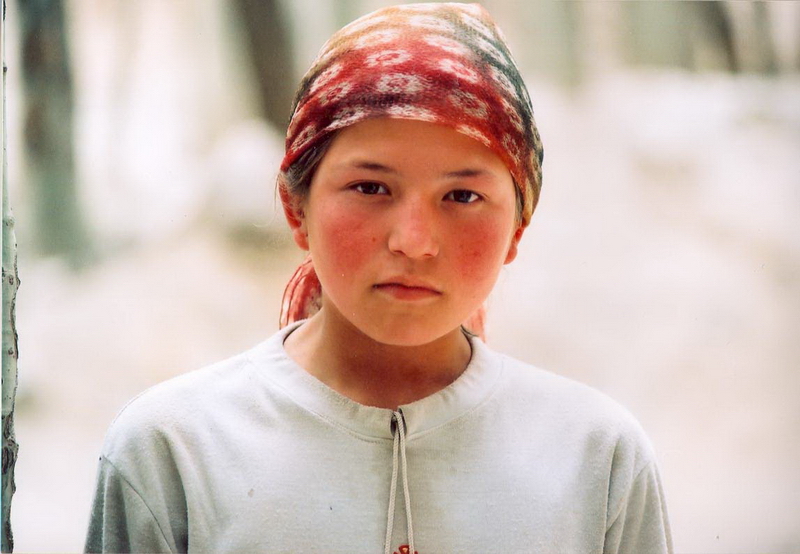 Todenhoff-Uyghur girl https://www.flickr.com/photos/90987386@N05/8266389125/