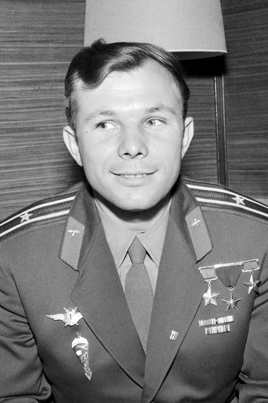 Yuri-Gagarin-1961-Helsinki-crop_resize