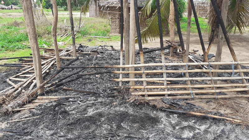 Casas queimadas durante ataques em Cabo Delgado_resize