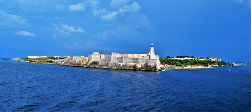 sommario-cuba-CastilloSanSalvadordelaPunta-Havana-foto_Idan_Knights-Pixabay_resize