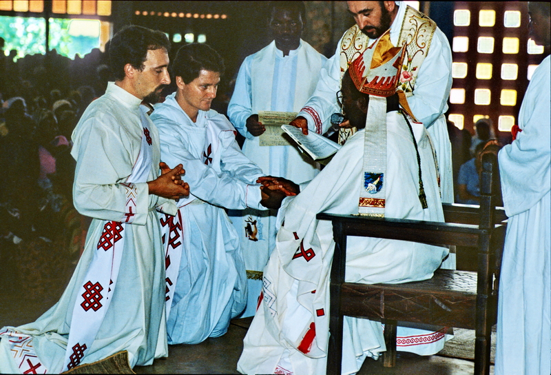 Ordinazione a Wamba di padre Stefano Camerlengo e padre Alvaro il 19/03/1984