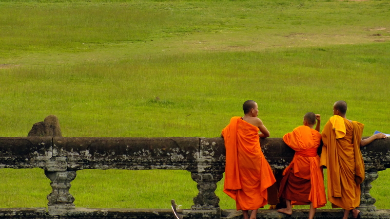 Giovanissimi monaci buddhisti. Foto Devo666-Pixabay.