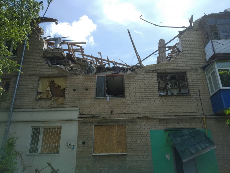 Vetri rotti nelel case di Charkow a causa dei bombardamenti