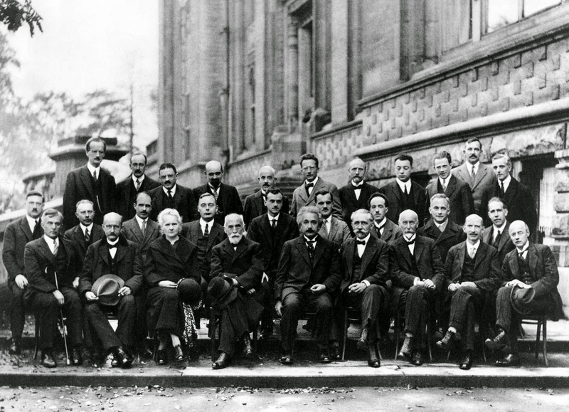 The Solvay Conference, probably the most intelligent picture ever taken, 1927 (1)_resize