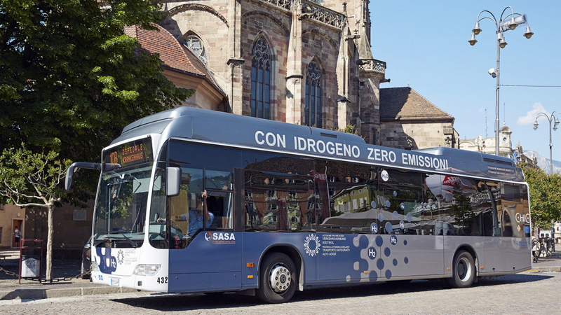 Un autobus a idrogeno a Bolzano. Foto Sasa – Provincia autonoma di Bolzano.