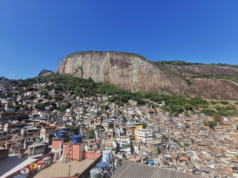 favela-Rocinha-Rio-helena-masson-unsplash_resize