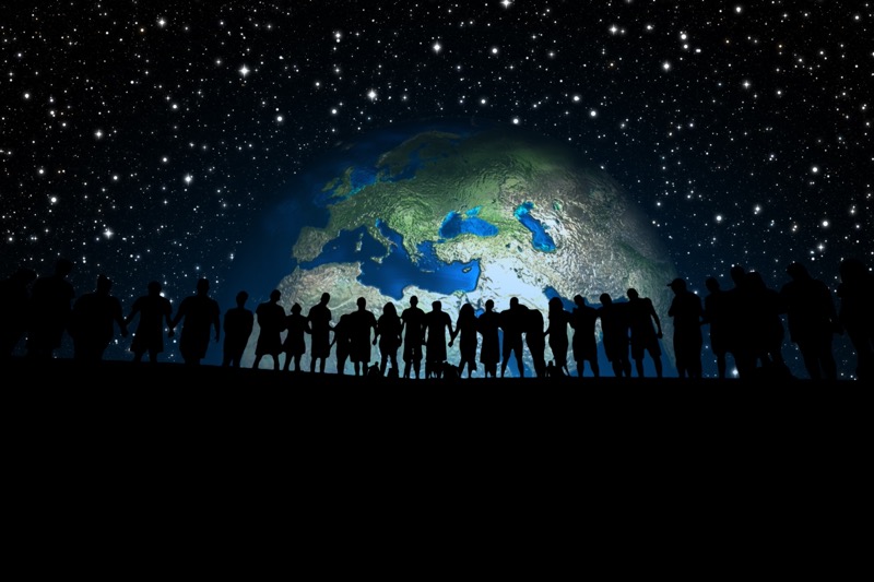 Siamo in otto miliardi. Foto di Gerd Altmann – Pixabay.
