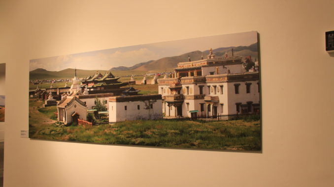 Inaugurazione al Mao di Torino della mostra fotografica sugli scaviu archeologici a Kharkhoin alla presenza di Giorgio Marengo, imc, e il sindaco di Kharkhorin, Enkhbat Lamzav. Per la delegazione mongola erano presenti l’Ambasciatore della Repubblica di Mongolia a Roma, dott. Tserendorj Jambaldorj, il direttore del Museo di Erdene Zuu, Naigal Tumurbaatar e la direttrice del Museo di Kharkhorin, Narangerel Giina