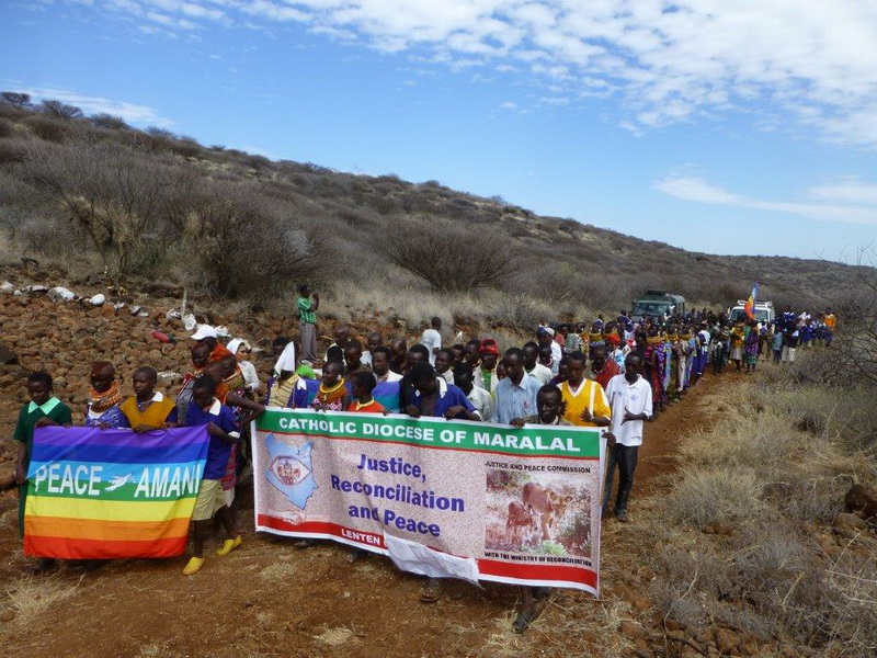P1010328 Pace tra Samburu e Turkana a Parkati