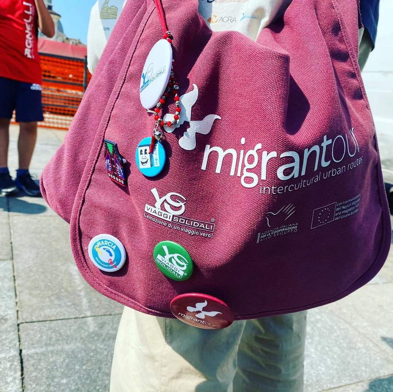 La borsa di Migrantour. Foto Viaggi solidali.